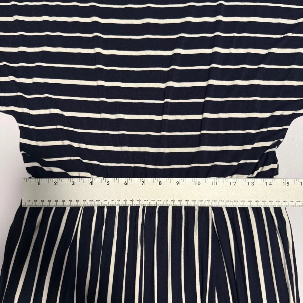 Chico's Striped Jumpsuit Wide Leg Maxi Navy White Knit Striped Casual Size‎ 1=M